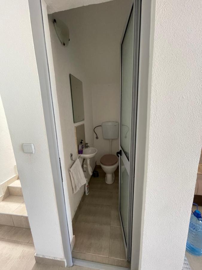 Apartman Ail 2 Ulcinj Exterior photo